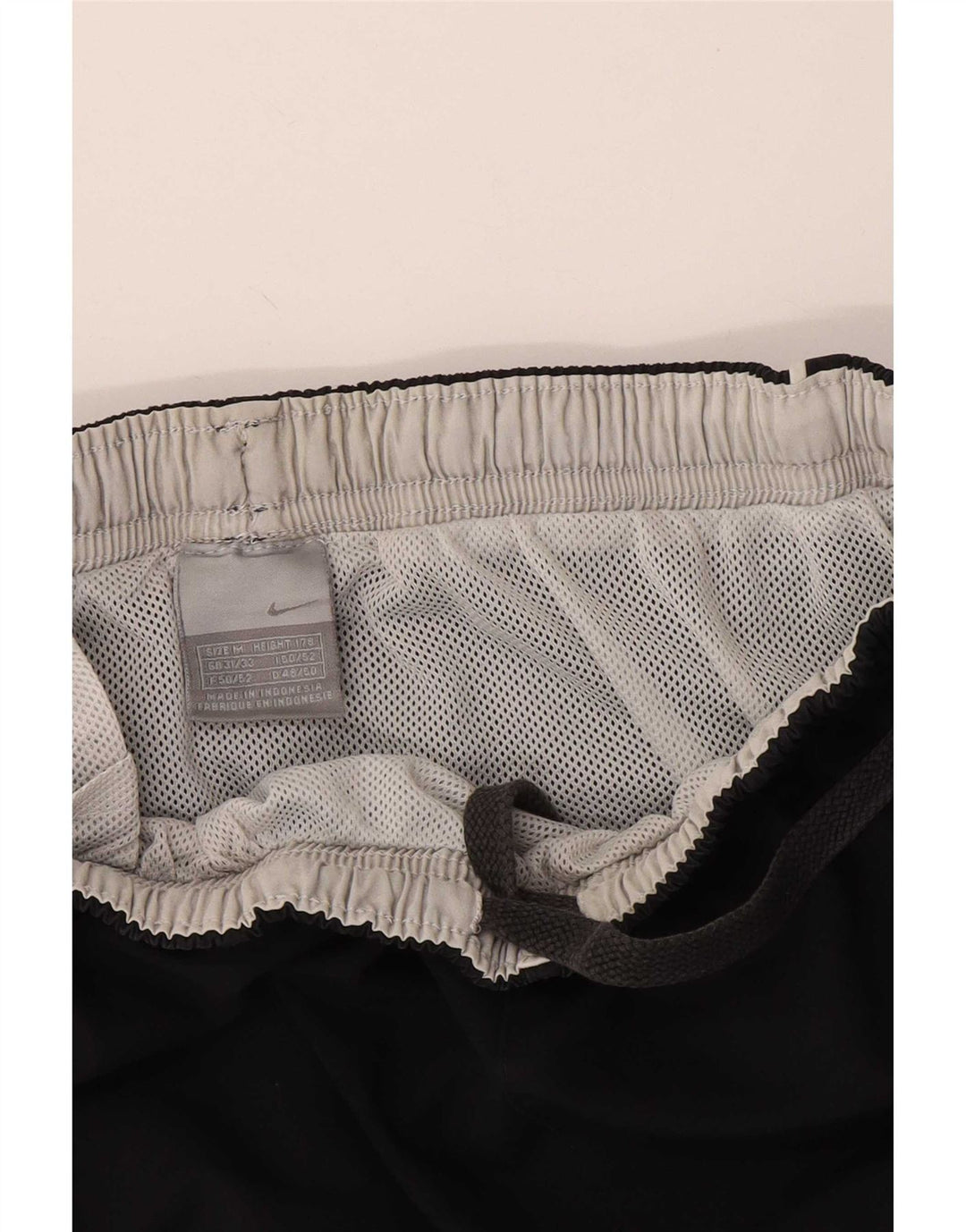 Γυναικείο αθλητικό σορτς Nike UK 12 μεσαίο μαύρο πολυεστέρα