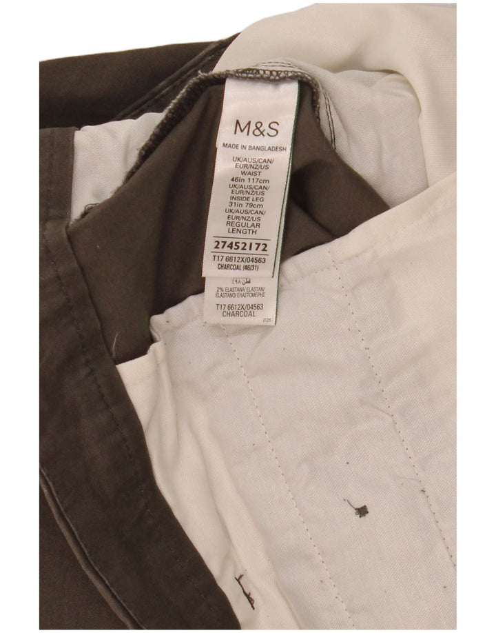 Marks & Spencer Ανδρικό παντελόνι Chino με κανονική εφαρμογή W46 L31 Γκρι βαμβακερό