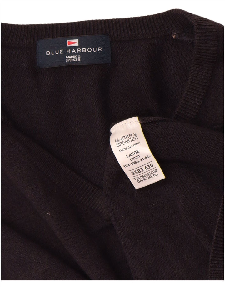 Marks & Spencer Ανδρικό Μπλε πουλόβερ με λαιμόκοψη με λαιμόκοψη σε μαύρο χρώμα, μπλε ναυτικό