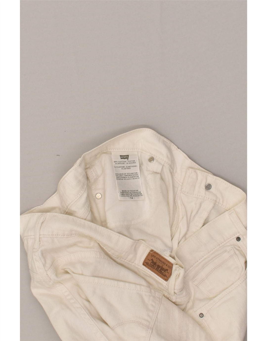 LEVI'S Womens Capri Jeans US 14 XL W38 White | Vintage Levi's | Thrift | Second-Hand Levi's | Used Clothing | Messina Hembry 