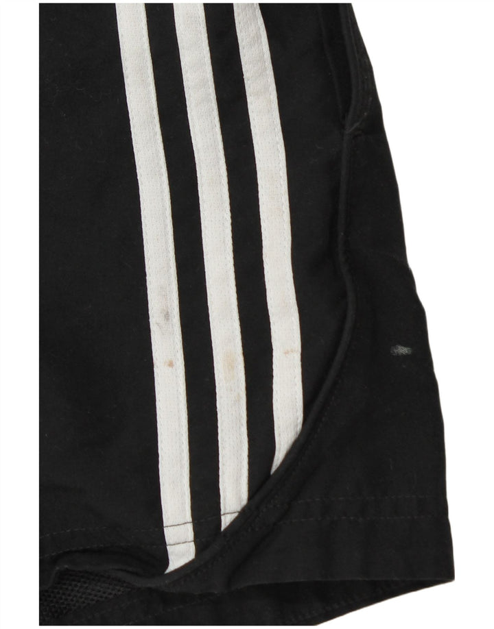 Ανδρικό σορτς Adidas Climalite από μεσαίο μαύρο πολυεστέρα