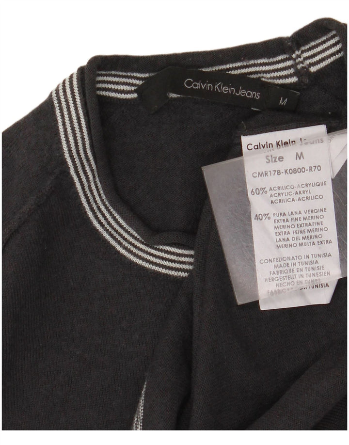 Γυναικείο πουλόβερ με λαιμόκοψη CALVIN KLEIN JEANS UK 10 Small Grey