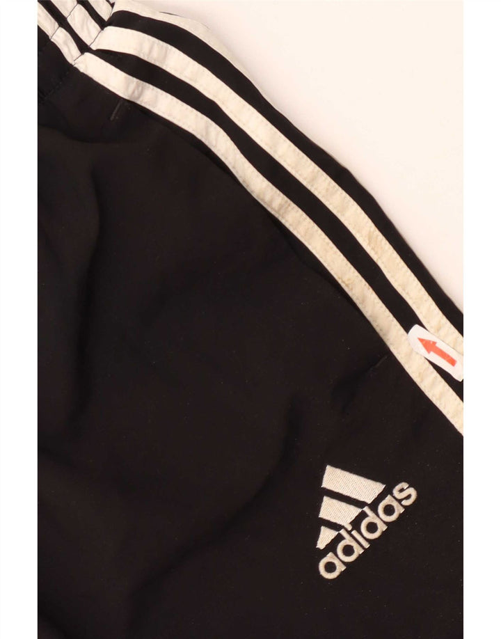 Ανδρικό αθλητικό σορτς Adidas από μεσαίο μαύρο πολυεστέρα