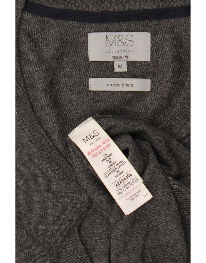 Marks & Spencer Ανδρικό πουλόβερ με κανονική εφαρμογή με λαιμόκοψη σε μεσαίο βαμβακερό γκρι