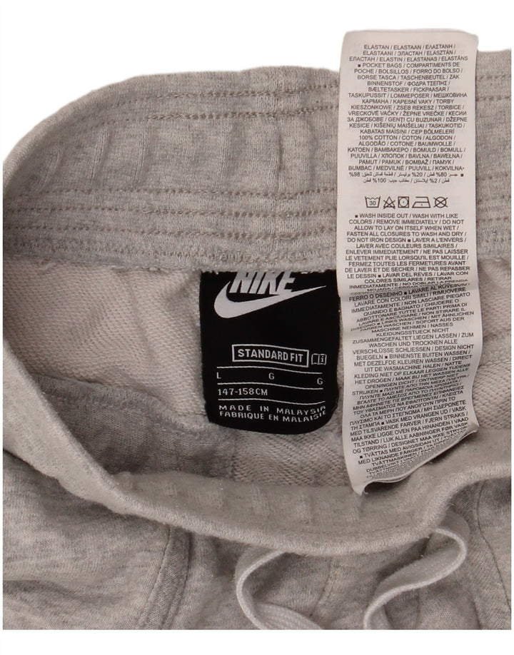 Αθλητικό σορτς NIKE Boys Air Standard Fit 12-13 ετών μεγάλο γκρι βαμβακερό