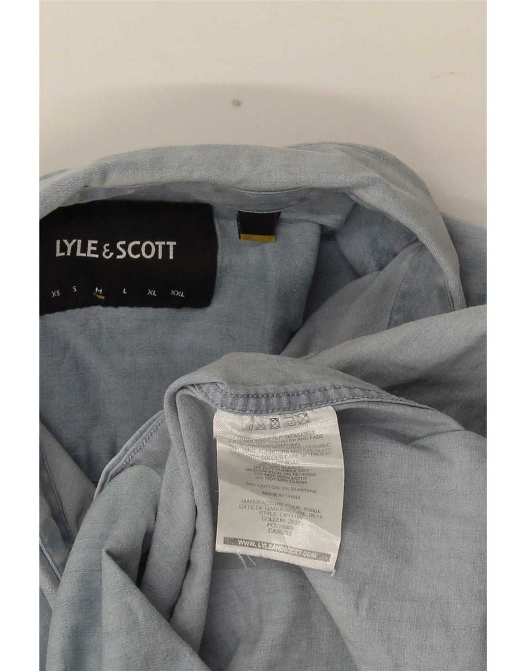 Ανδρικό πουκάμισο Lyle & Scott από μεσαίο μπλε βαμβακερό