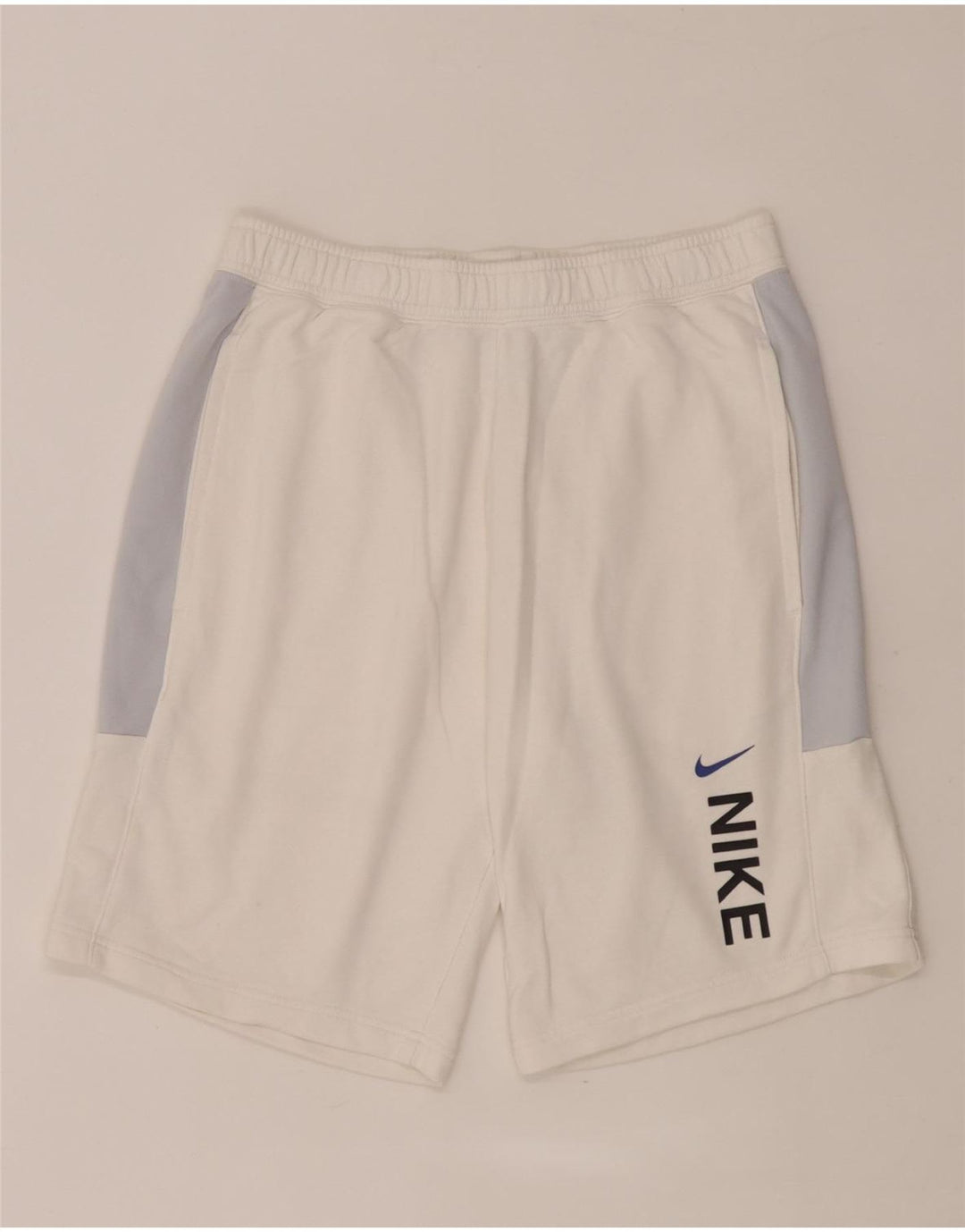 Ανδρικό γραφικό αθλητικό σορτς Nike σε μεσαίο λευκό χρώμα, βαμβακερό