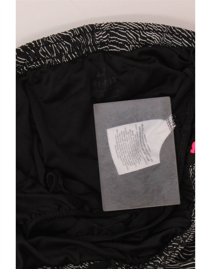 Γυναικείο αθλητικό σορτς NIKE Dri Fit UK 16 μεγάλο μαύρο χρώμα πολυεστέρα