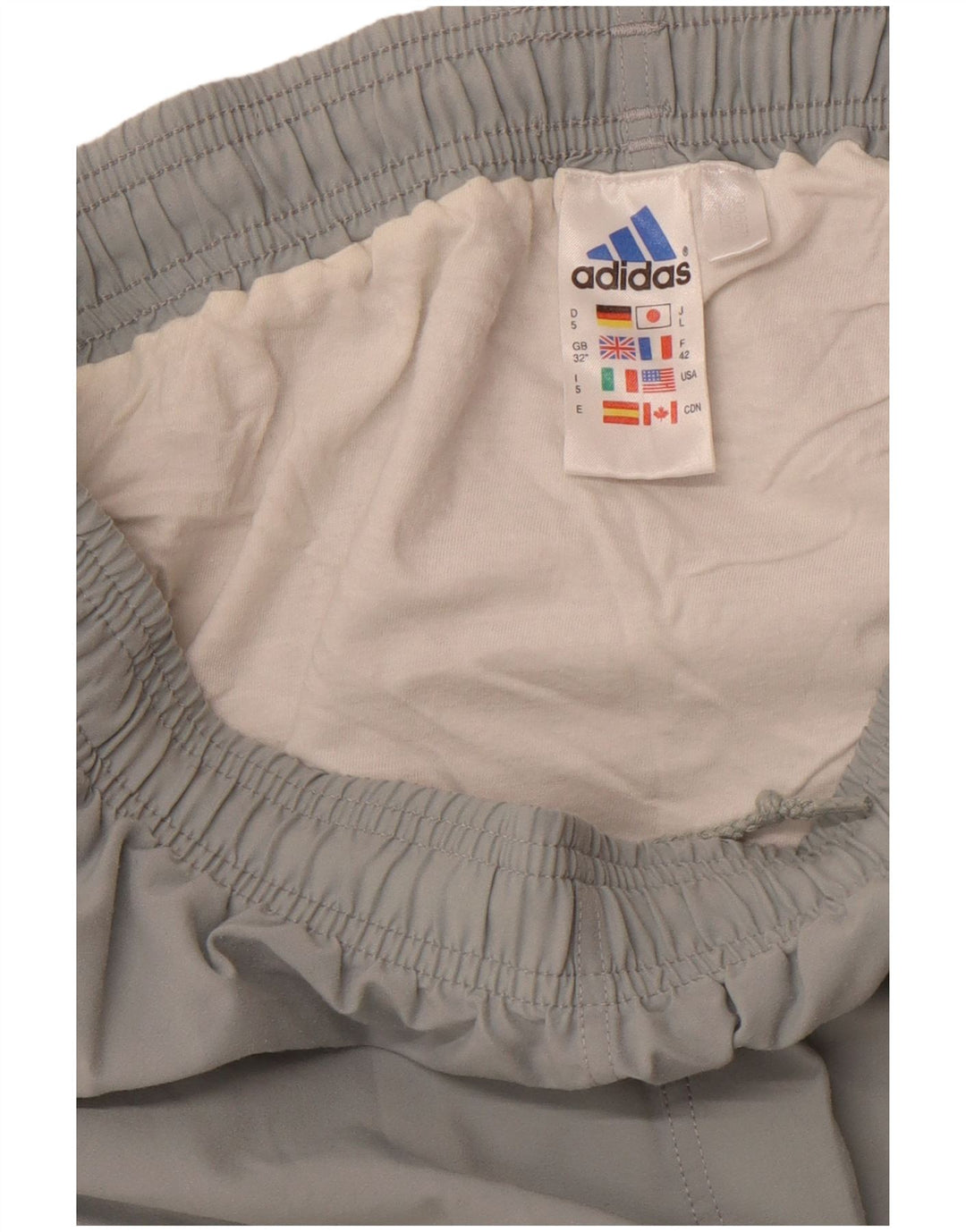 Ανδρικό αθλητικό σορτς ADIDAS από μεσαίο γκρι πολυεστέρα