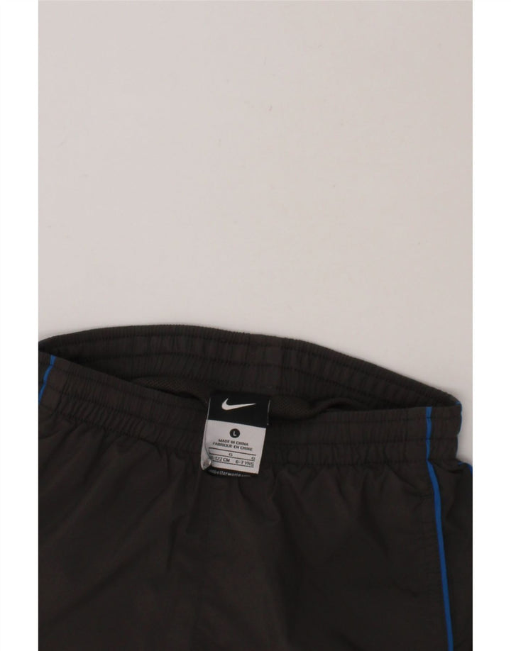 NIKE Boys Sport Shorts 6-7 Years Large  Grey Polyester Vintage Nike and Second-Hand Nike from Messina Hembry 