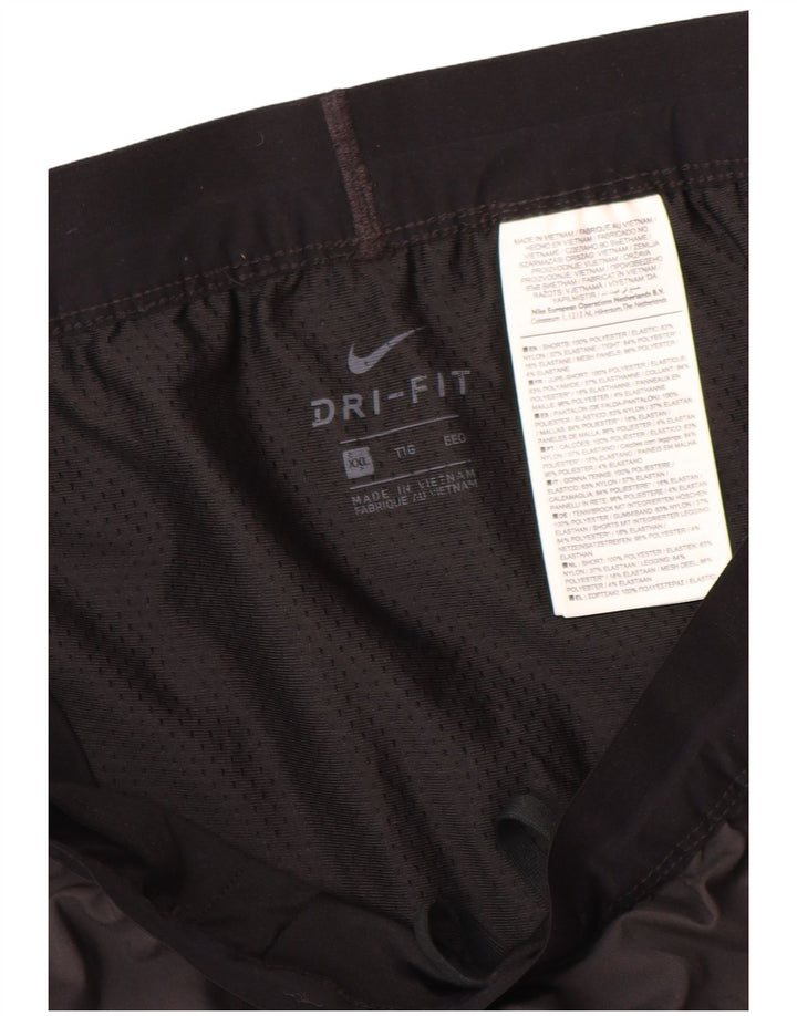 Γυναικείο αθλητικό σορτς Nike Dri Fit UK 20 2XL Γκρι πολυεστέρας