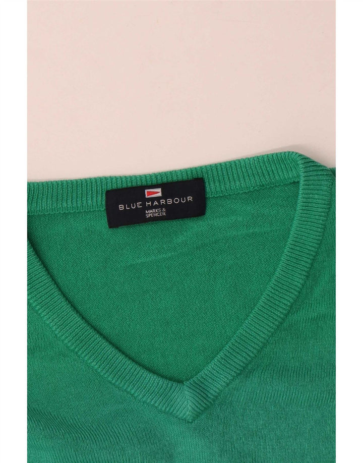 Ανδρικό πουλόβερ Marks & Spencer Blue Harbor με λαιμόκοψη με λαιμόκοψη μεγάλο πράσινο