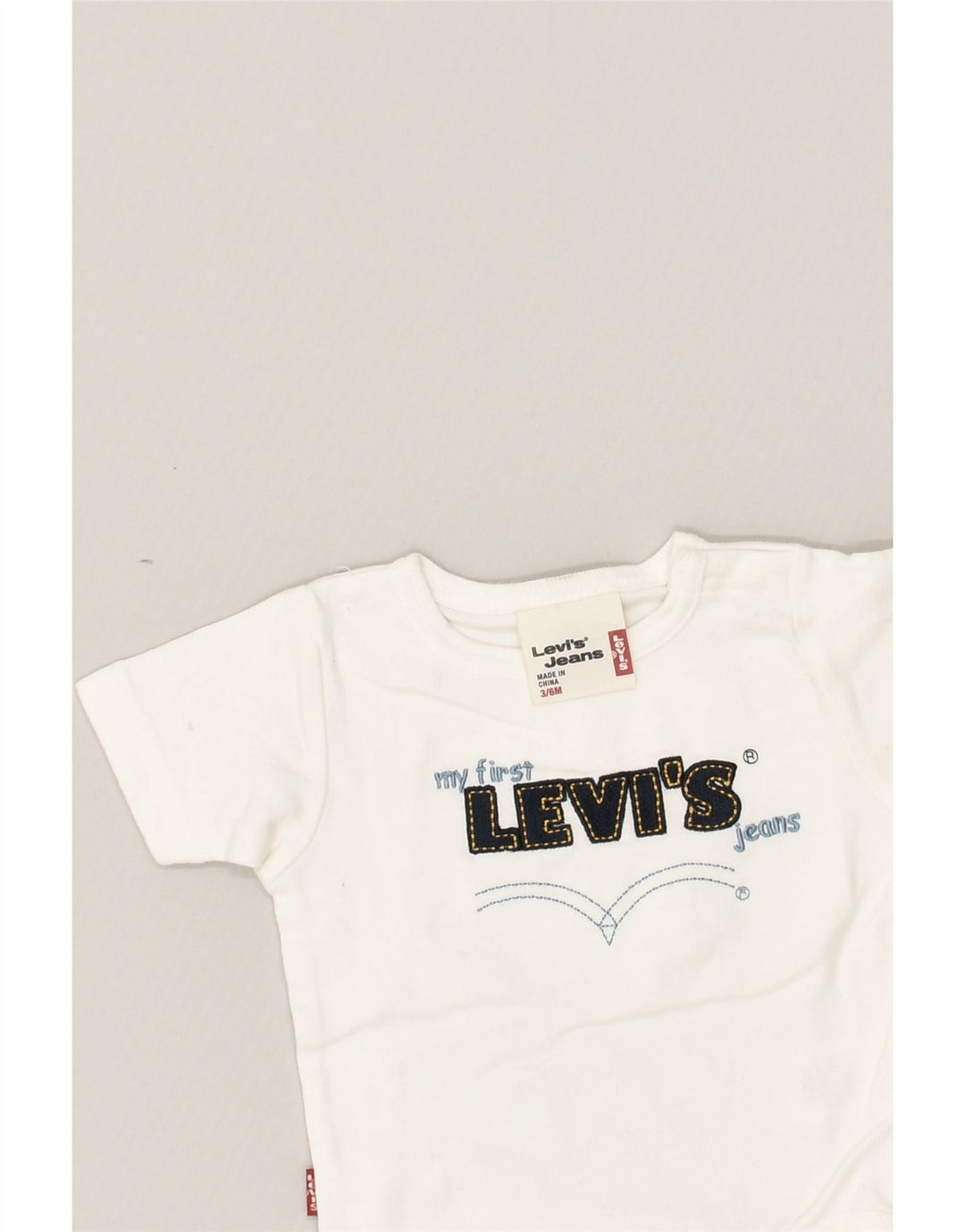 LEVI'S Baby Boys Graphic Bodysuit 3-6 Months White Cotton | Vintage Levi's | Thrift | Second-Hand Levi's | Used Clothing | Messina Hembry 