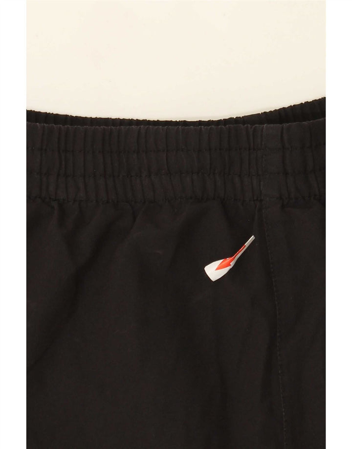 Ανδρικό αθλητικό σορτς Umbro XL Μαύρο Colourblock Πολυεστέρας
