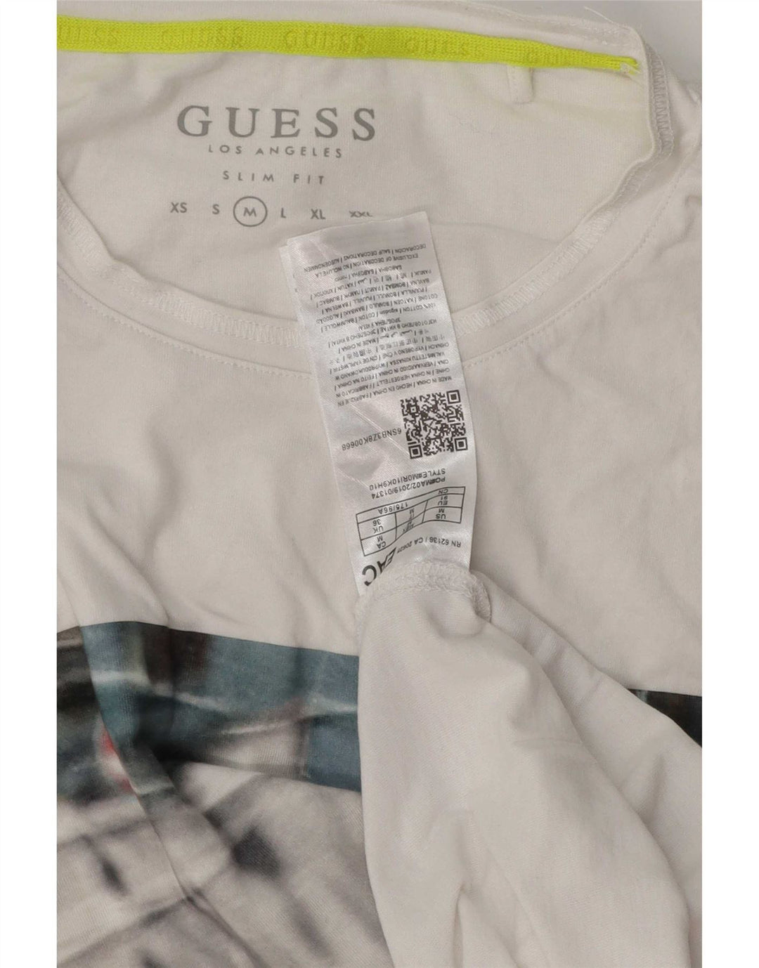 Ανδρικό γραφικό μπλουζάκι Guess Slim Fit Top Μεσαίο λευκό βαμβακερό
