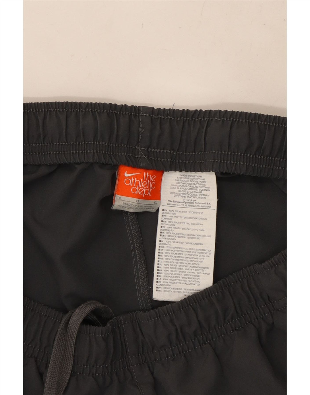 Ανδρικό αθλητικό σορτς NIKE με μεγάλο γκρι πολυεστέρα