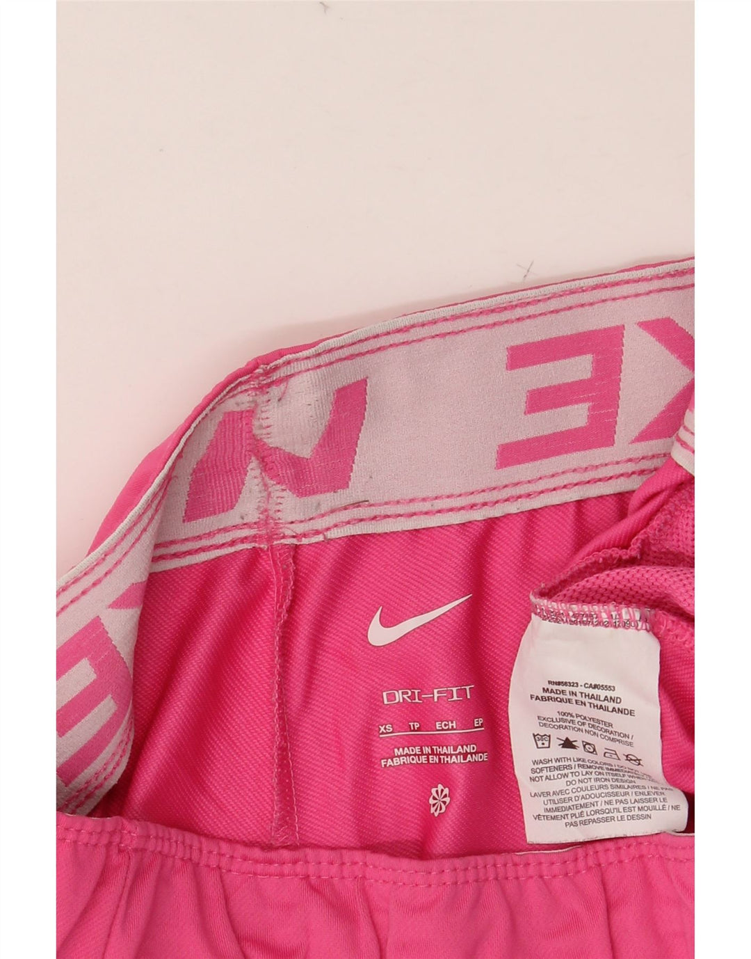 Γυναικείο αθλητικό σορτς NIKE Dri Fit UK 4 XS Pink Polyester