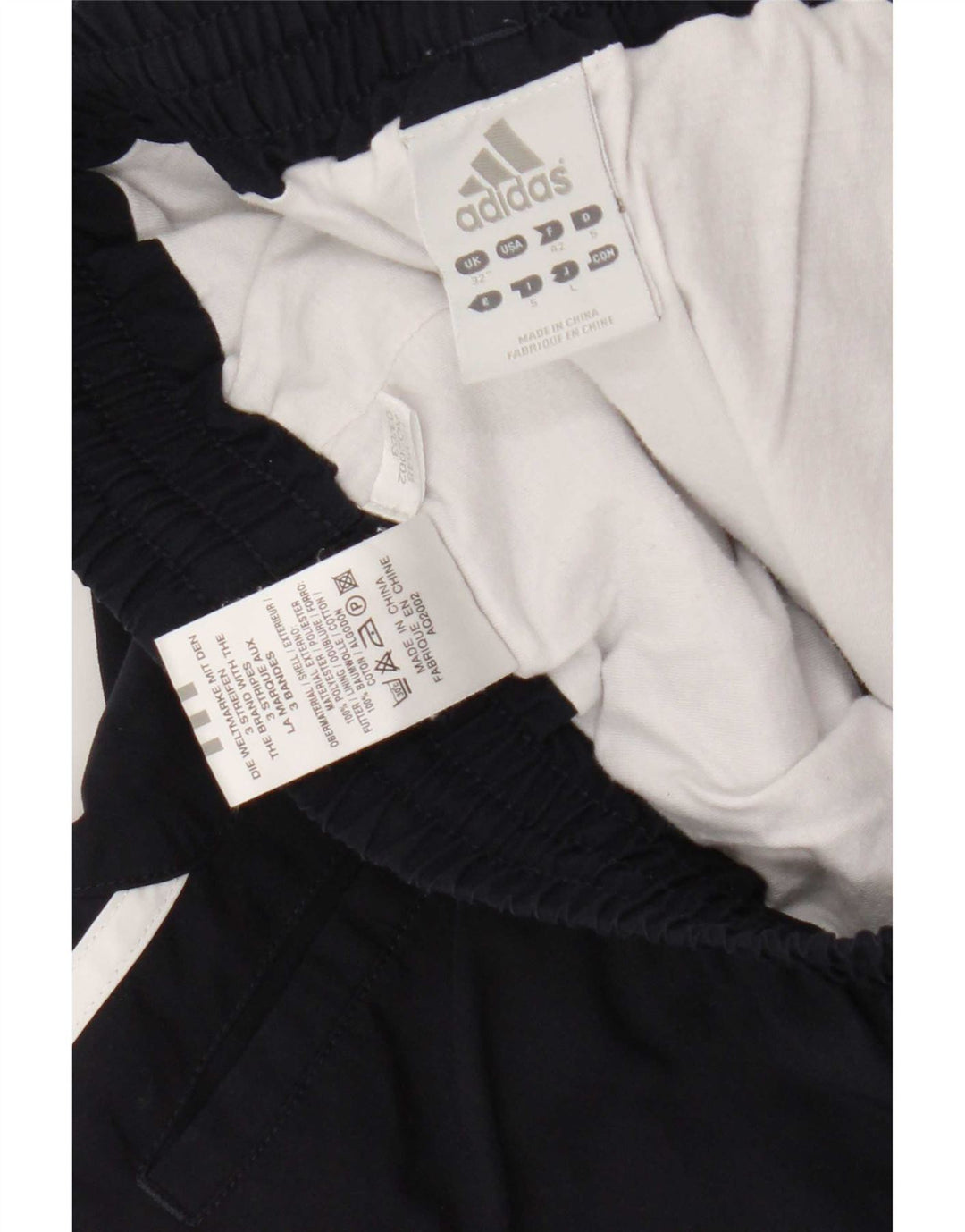 Ανδρικό αθλητικό σορτς Adidas από μεσαίο μαύρο πολυεστέρα