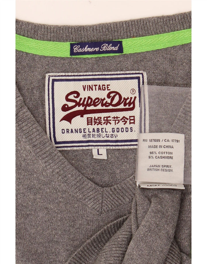 Ανδρικό πουλόβερ με λαιμόκοψη SUPERDRY Μεγάλο γκρι βαμβακερό