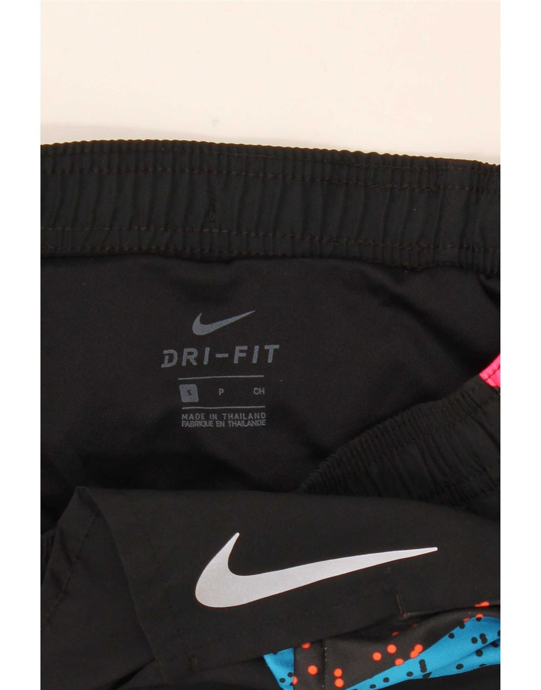 Γυναικείο γραφικό αθλητικό σορτς Nike Dri Fit, μικρό μαύρο