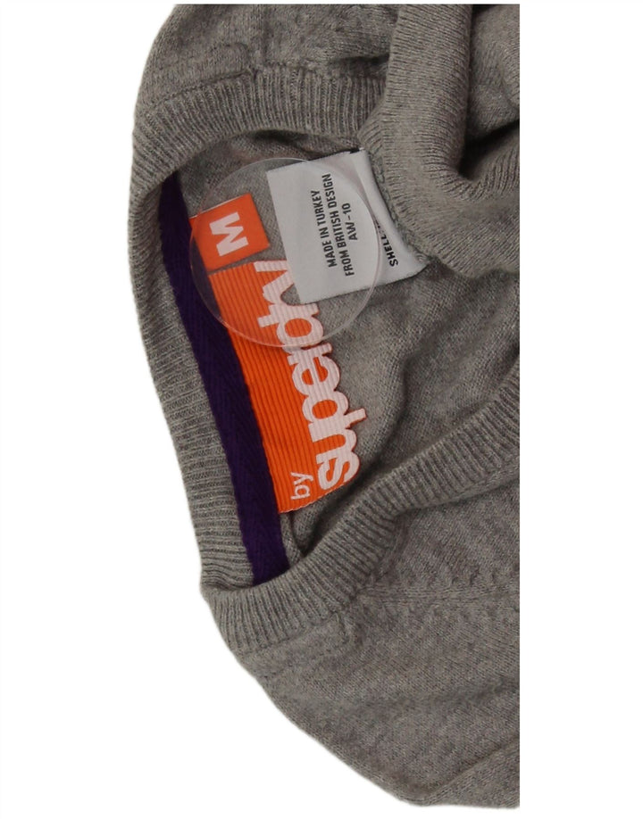 Ανδρικό πουλόβερ με λαιμόκοψη SUPERDRY Μεσαίο γκρι βαμβακερό