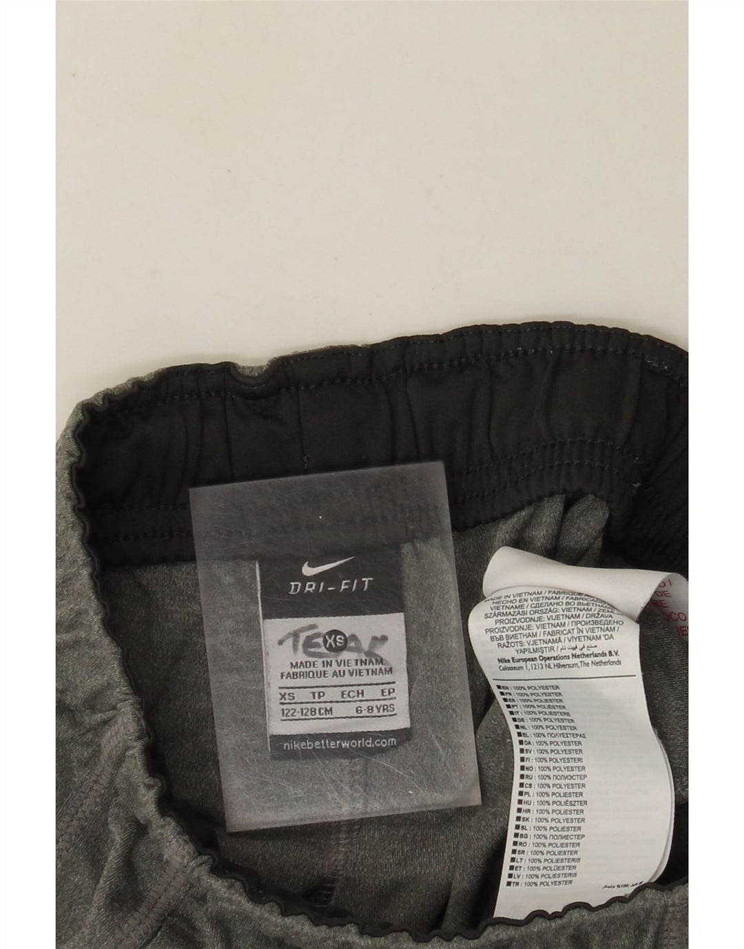 Αθλητικά σορτς Nike Boys Dri Fit 6-7 ετών XS Grey Polyester