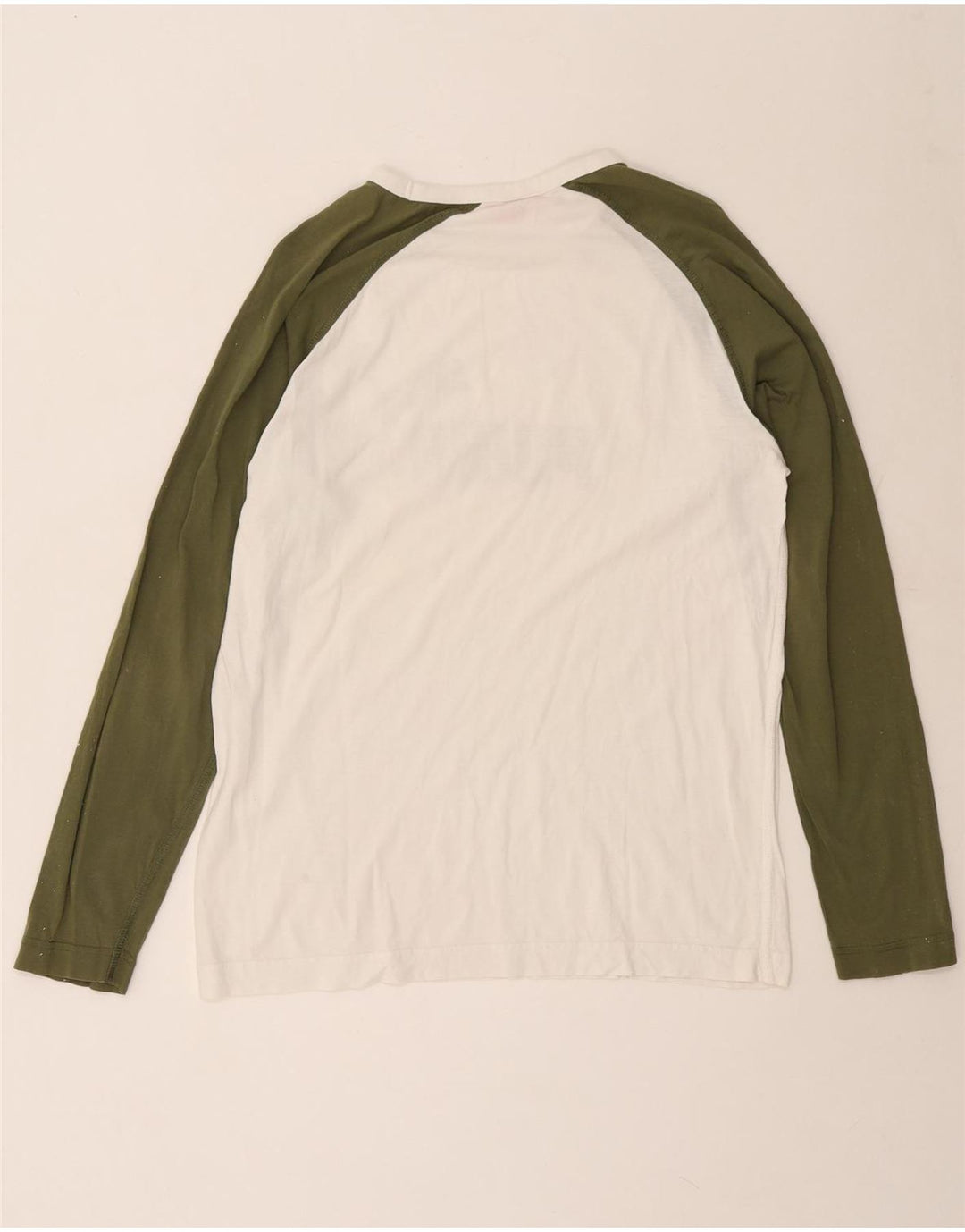 Ανδρικό γραφικό μπλουζάκι Puma με μακρυμάνικο μεσαίο λευκό χρώμα