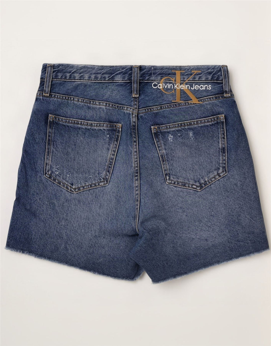 Γυναικείο τζιν σορτς Calvin Klein Distressed W29 Βαμβακερό μεσαίο μπλε