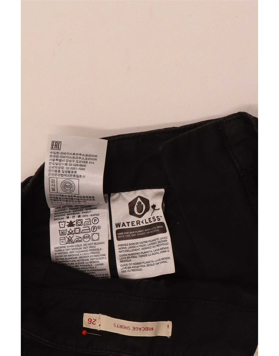 Γυναικείο σορτς chino Levi's Ribcage W26 Μικρό μαύρο βαμβακερό