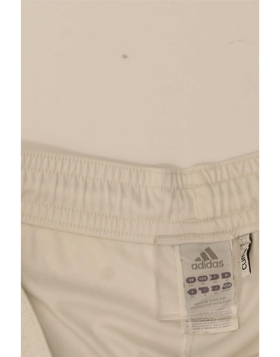 Ανδρικό αθλητικό σορτς Adidas με μεσαίο λευκό χρώμα πολυεστέρα