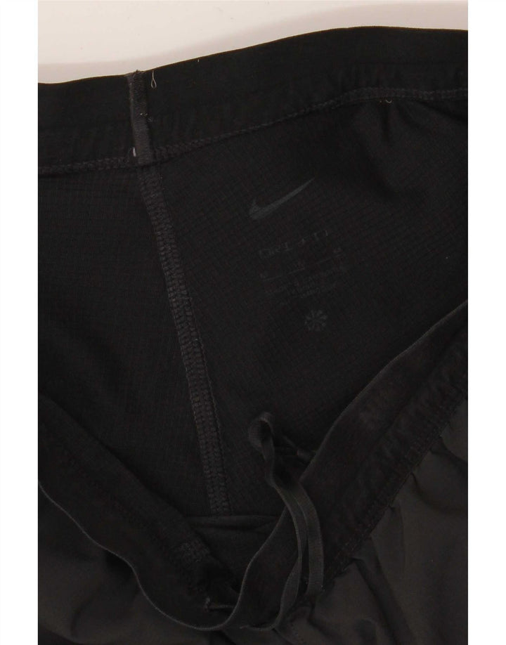 Ανδρικά σορτς Nike Dri Fit με μεσαίο γκρι χρώμα