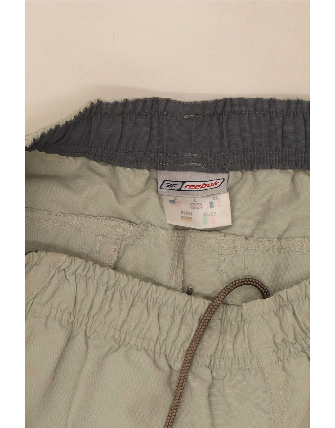 Ανδρικό αθλητικό σορτς Reebok μεγάλο γκρι
