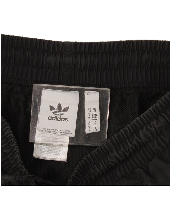 Ανδρικό αθλητικό σορτς Adidas από μεσαίο μαύρο πολυεστέρα