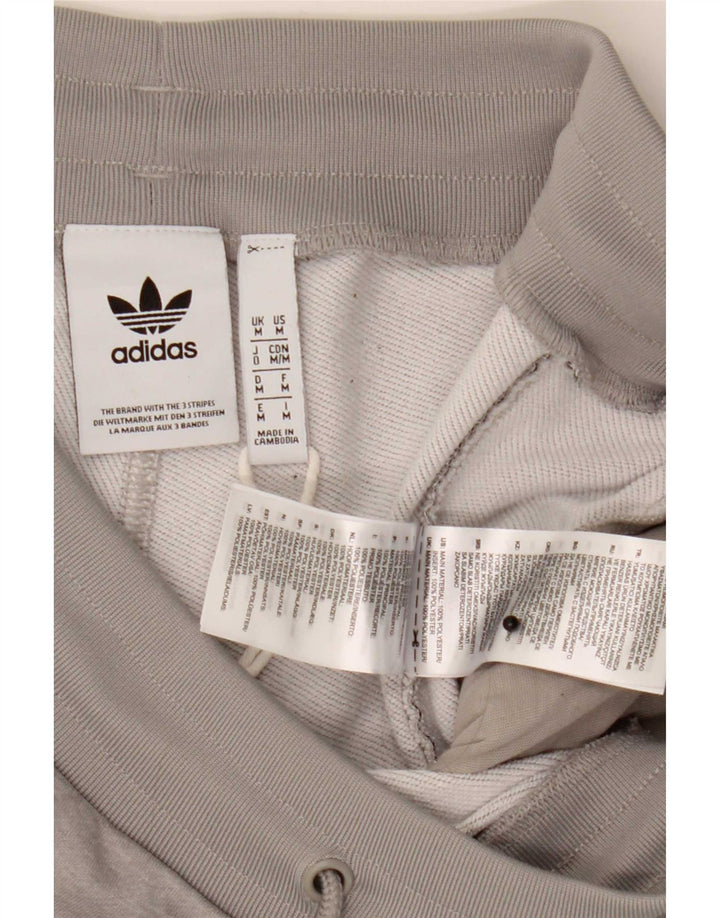 Ανδρικό γραφικό αθλητικό σορτς Adidas με μεσαίο γκρι χρώμα και πολυεστέρα