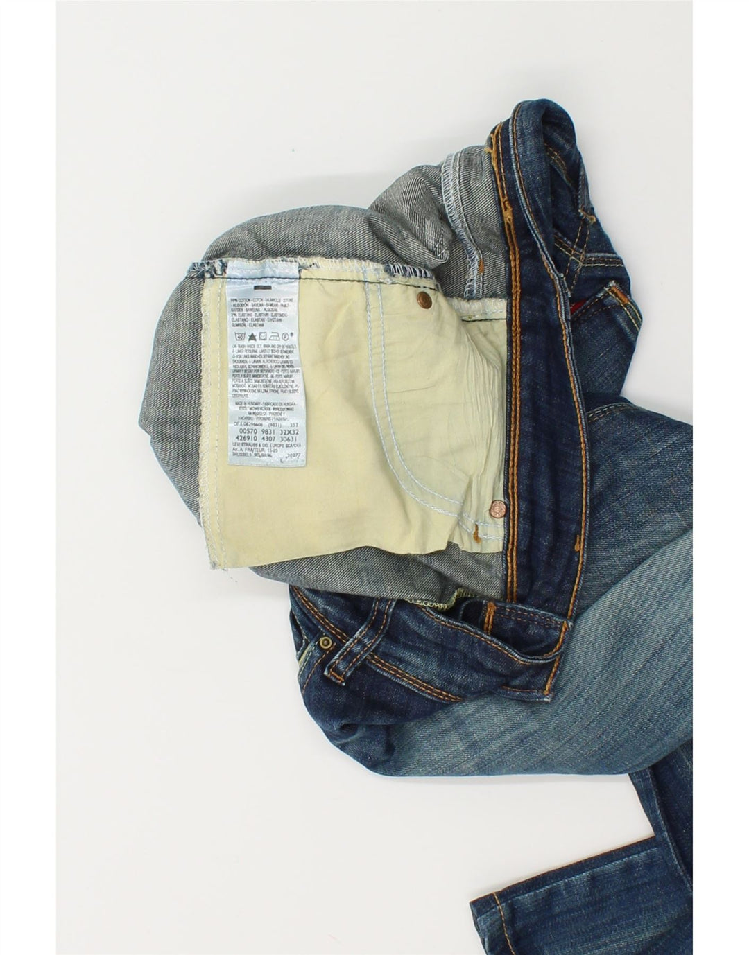 LEVI'S Womens Straight Jeans W32 L29  Blue Cotton Vintage Levi's and Second-Hand Levi's from Messina Hembry 
