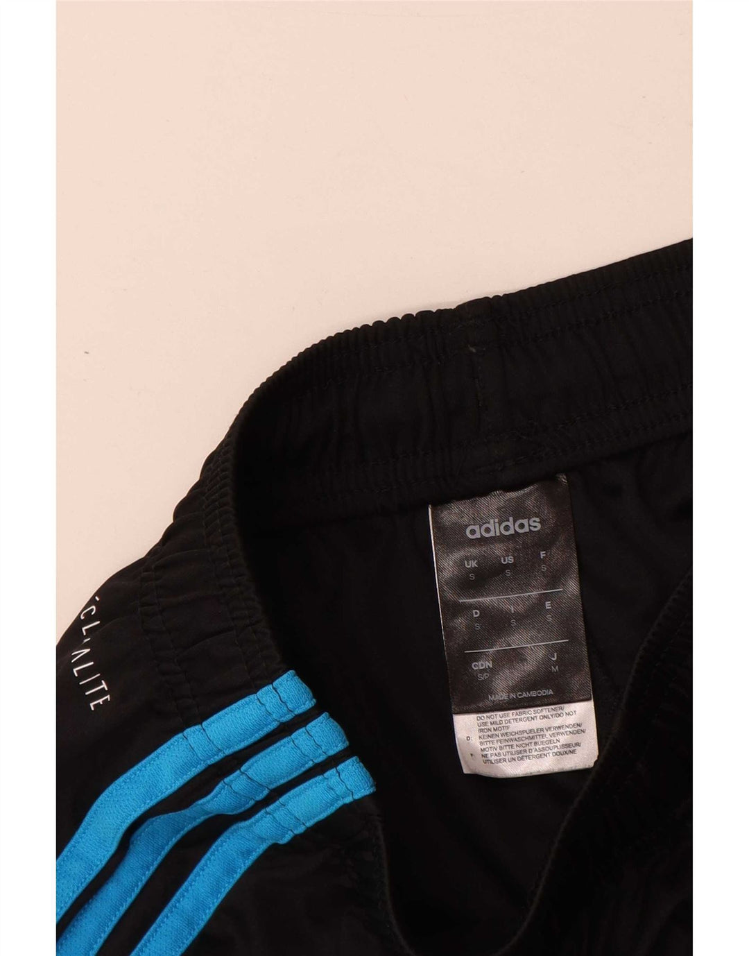 Ανδρικό αθλητικό σορτς Adidas Climalite από μικρό μαύρο πολυεστέρα