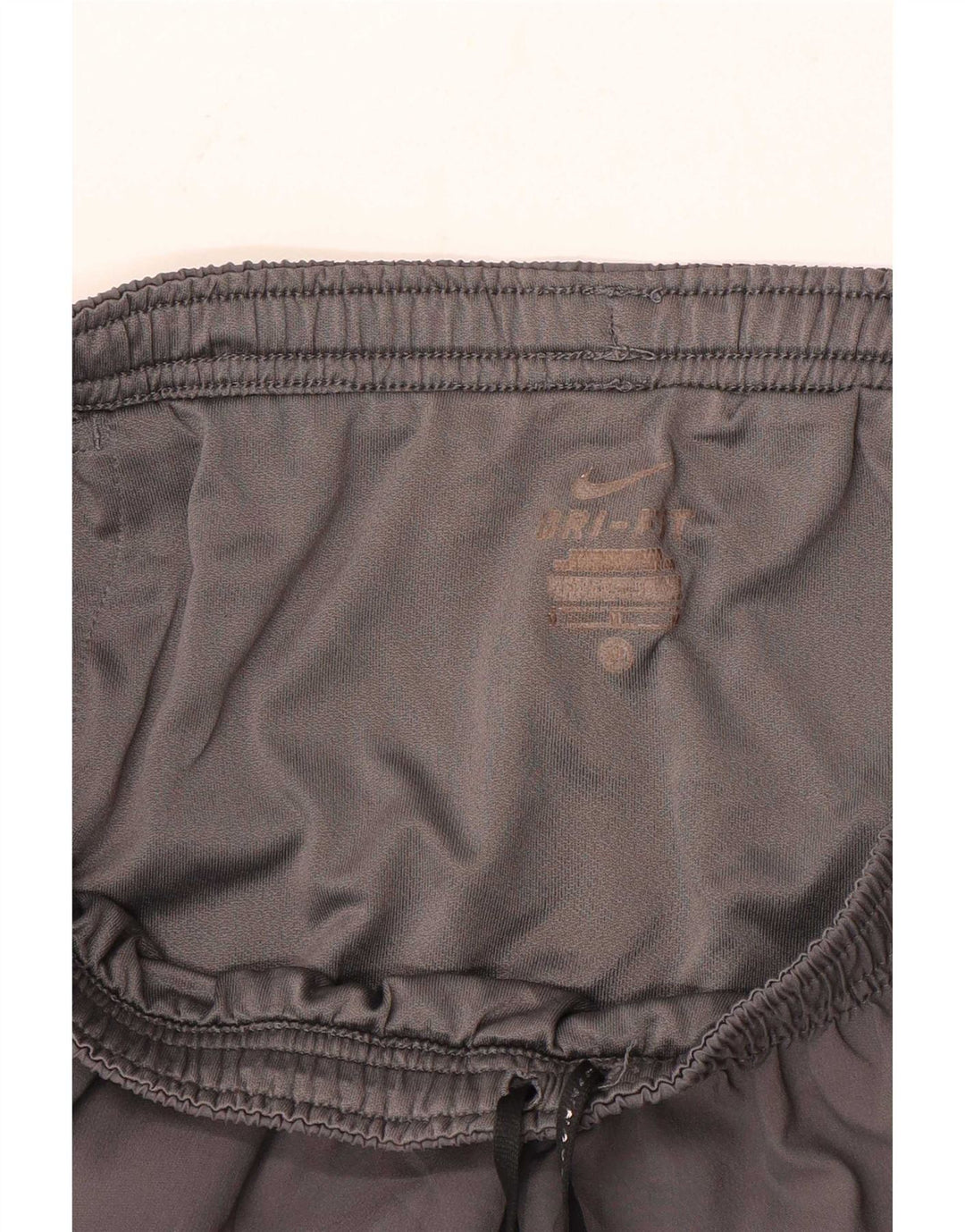 Ανδρικά σορτς Nike Dri Fit με μεσαίο γκρι χρώμα