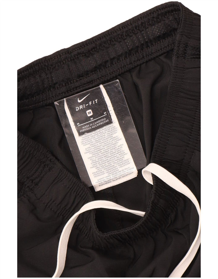 Ανδρικό αθλητικό σορτς Nike Dri Fit από μεσαίο μαύρο πολυεστέρα