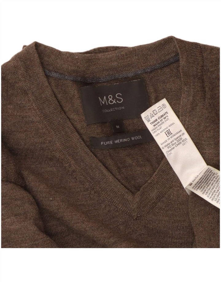 MARKS & SPENCER Ανδρικό πουλόβερ με λαιμόκοψη σε μεσαίο καφέ μαλλί Merino