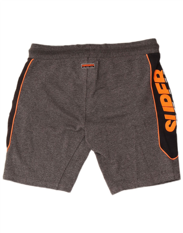 Ανδρικό γραφικό αθλητικό σορτς Superdry με μεγάλο γκρι χρώμα πολυεστέρα