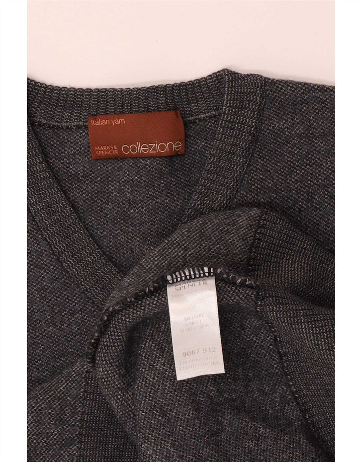 Marks & Spencer Ανδρικό πουλόβερ με λαιμόκοψη με λαιμόκοψη με μεσαίο γκρι ακρυλικό