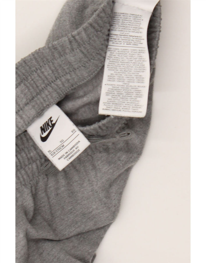 Αθλητικά σορτς Nike Boys 13-14 ετών XL με γκρι φλύκταινες πολυεστέρα