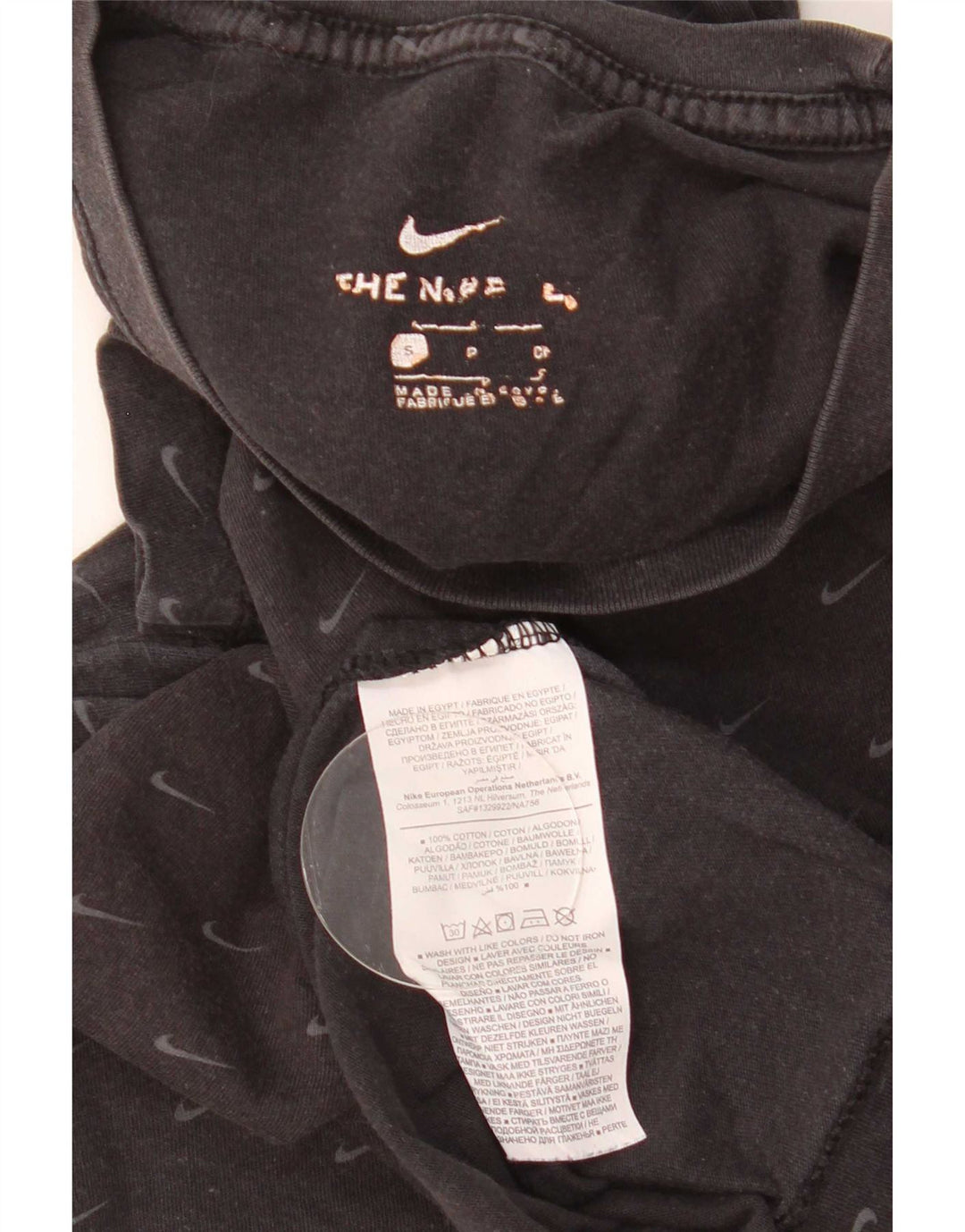 Ανδρικό γραφικό μπλουζάκι Nike, μικρό μαύρο βαμβακερό