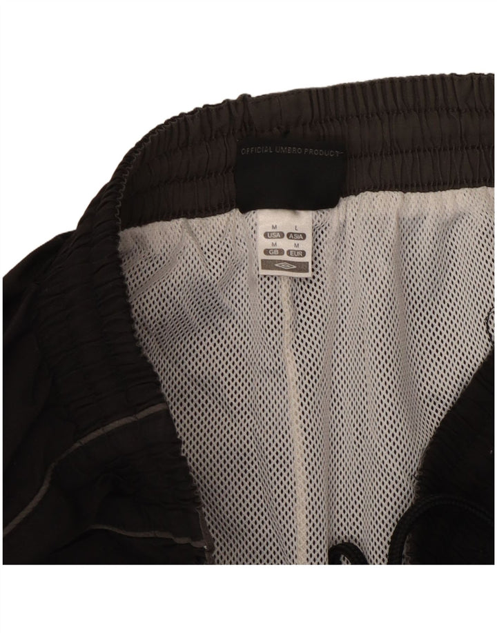 Ανδρική φόρμα Umbro Graphic Παντελόνι Joggers Μεσαίο Μαύρο