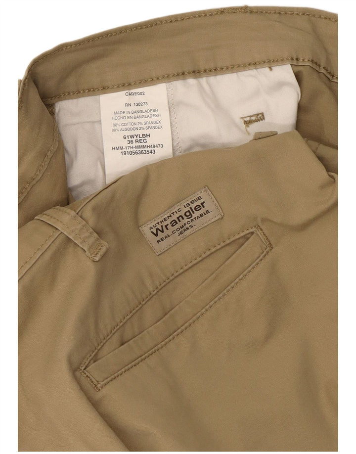 Ανδρικό σορτς Wrangler Cargo W36 μεγάλο μπεζ βαμβακερό