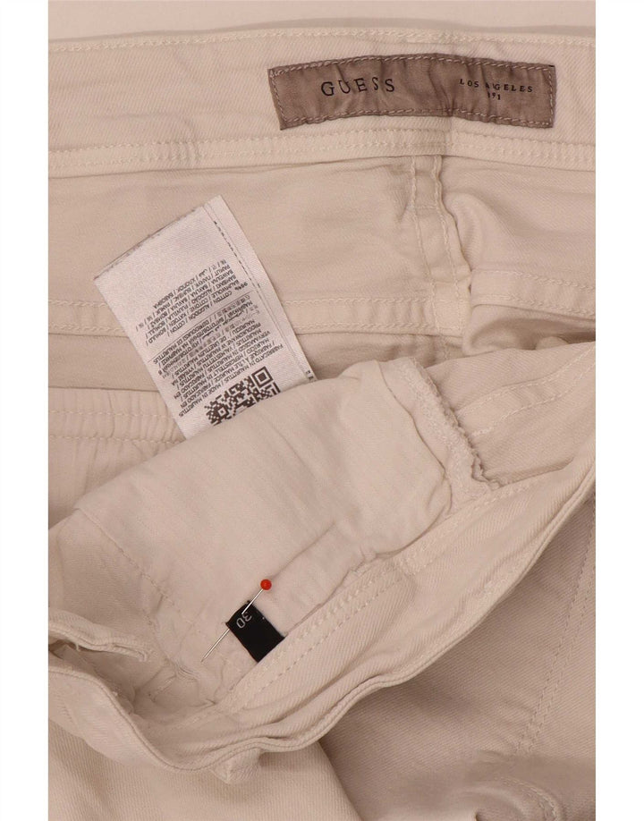 Ανδρικό σορτς Chino Guess W30, μεσαίο λευκό βαμβακερό