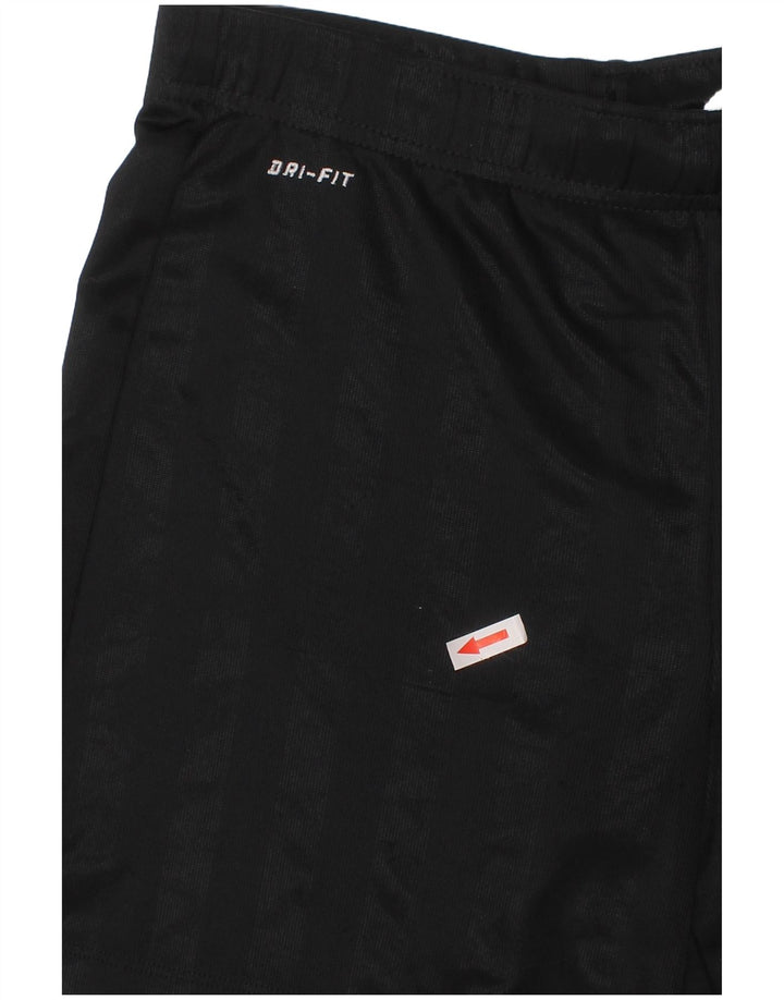 Αθλητικό σορτς Nike Boys Dri Fit 10-11 ετών Μεσαίο μαύρο ριγέ πολυεστέρα