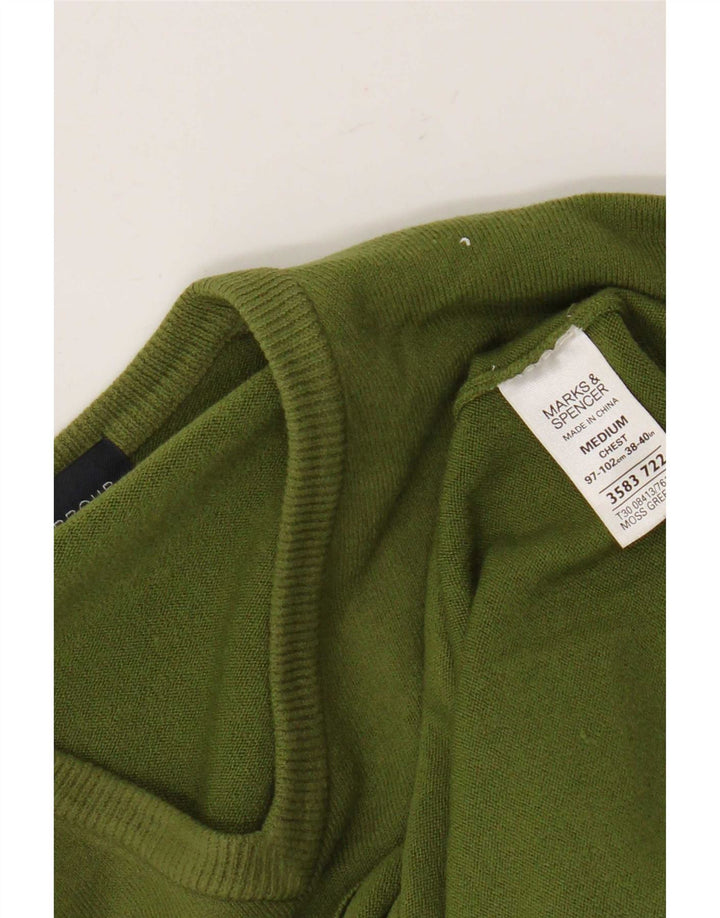 Ανδρικό πουλόβερ Marks & Spencer Blue Harbor με λαιμόκοψη με λαιμόκοψη σε μεσαίο πράσινο χρώμα