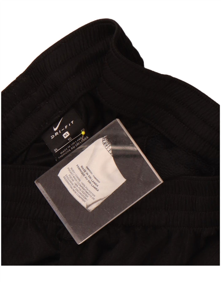 Αθλητικό σορτς Nike Boys Dri Fit 13-14 ετών XL Μαύρο πολύχρωμο πολυεστέρα