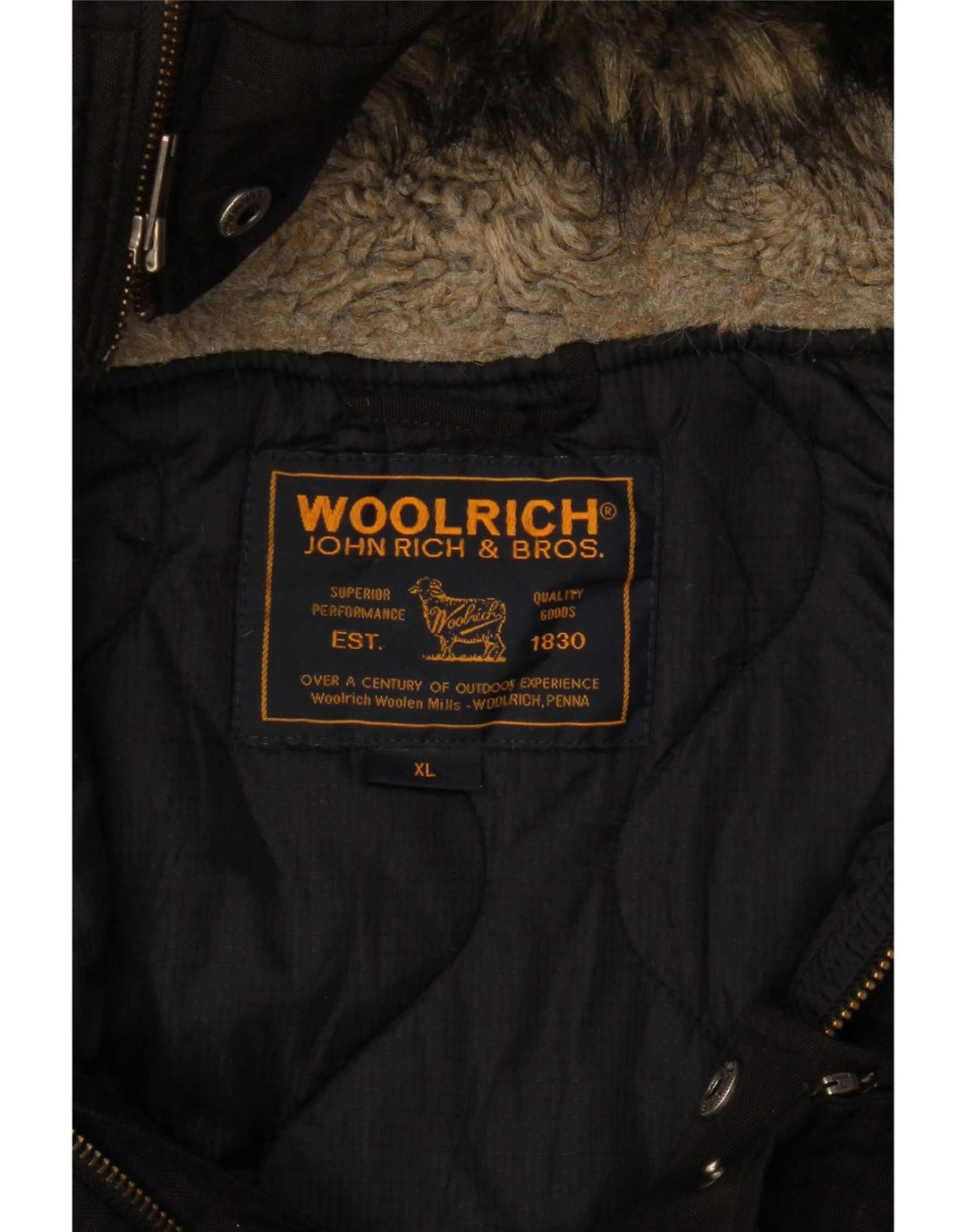 Ανδρικό μπουφάν με κουκούλα Woolrich UK 42 XL Μαύρο